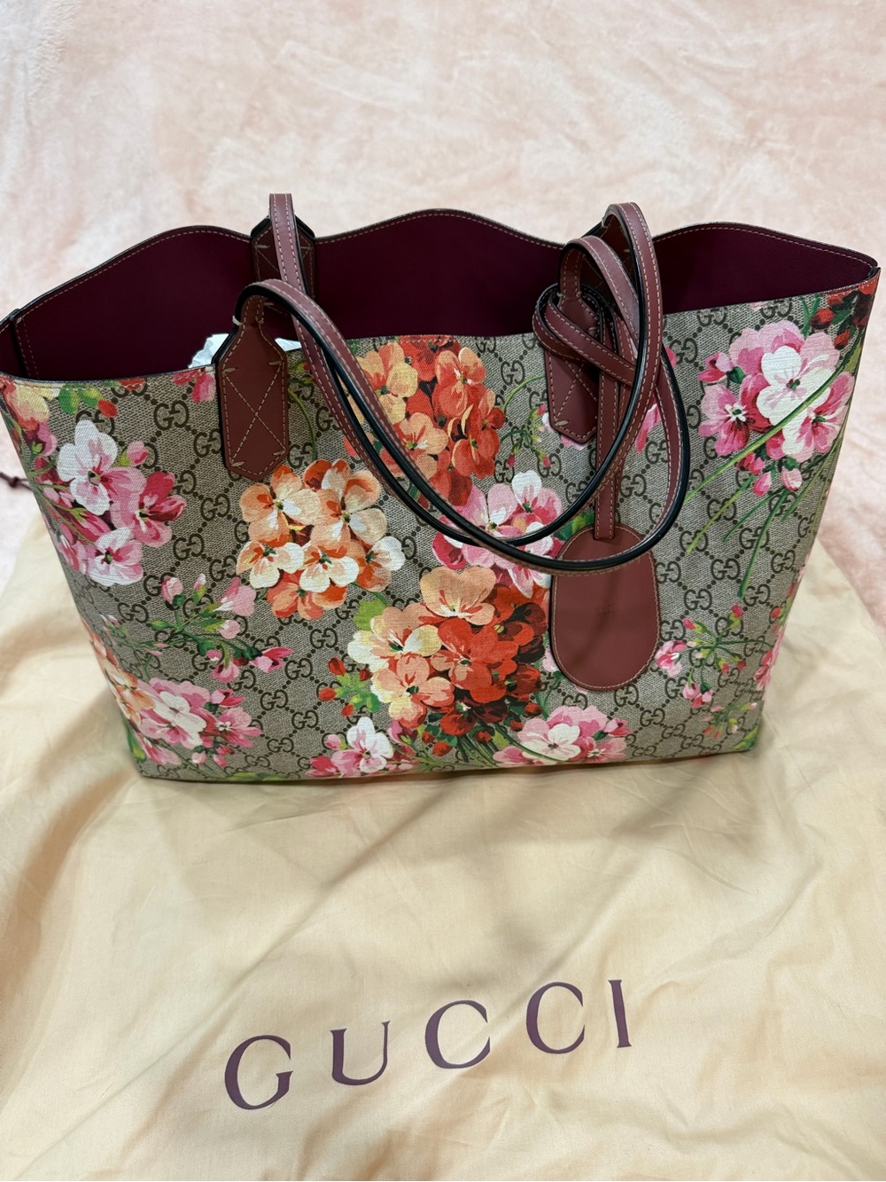 Gucci Blooms Pink Floral GG Supreme Tote Bag - Picture 1 of 16